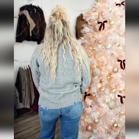 NWT HYFVE "Sterling Cardigan" Button-Up Sweater w/Studs✨️Distressing Gray🩶Large - Picture 5 of 15